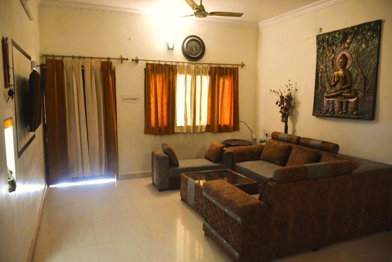 Malaiya Homestay - Grandeur Living Experience Jabalpur Ngoại thất bức ảnh